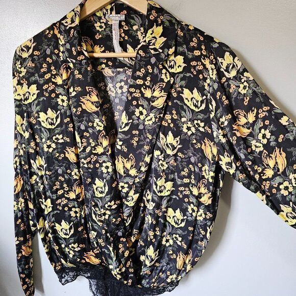 NWOT FREE PEOPLE FLORAL DEEP V SURPLICE LONG SLEEVES BODYSUIT TOP SIZE XS - Picture 3 of 14